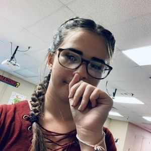 Meet your Posher, Haley